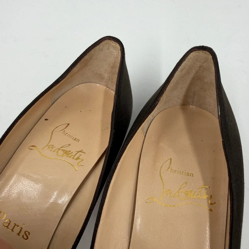 Christian Louboutin Veee Pumps Brown Satin V-Cut Pointed Toe Heels 36 / 6